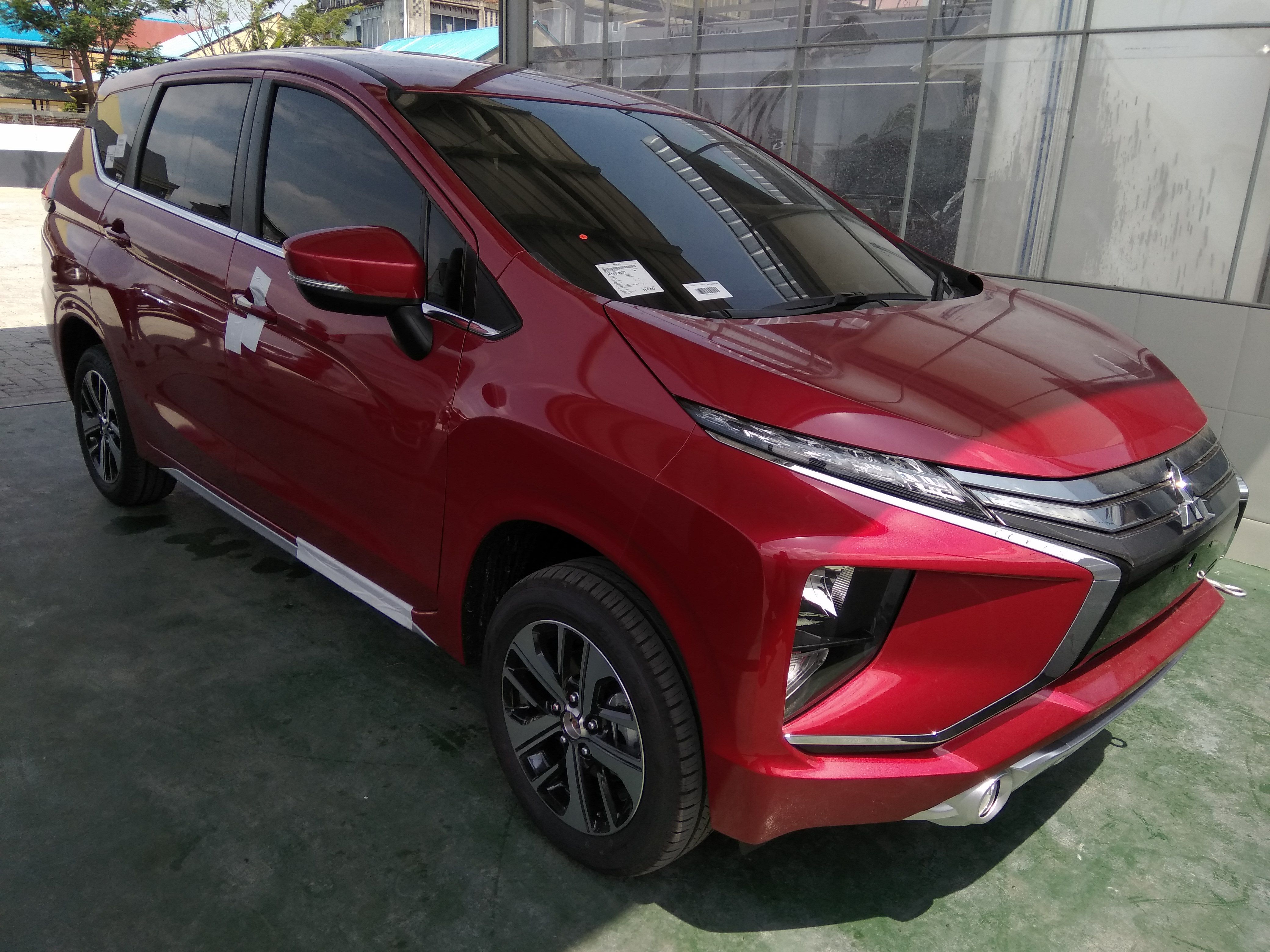 Mitsubishi Xpander Red  Metallic