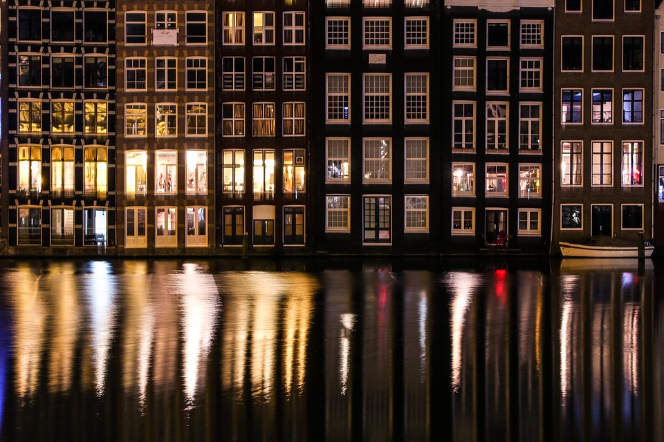 amsterdam-1454262_960_720.jpg