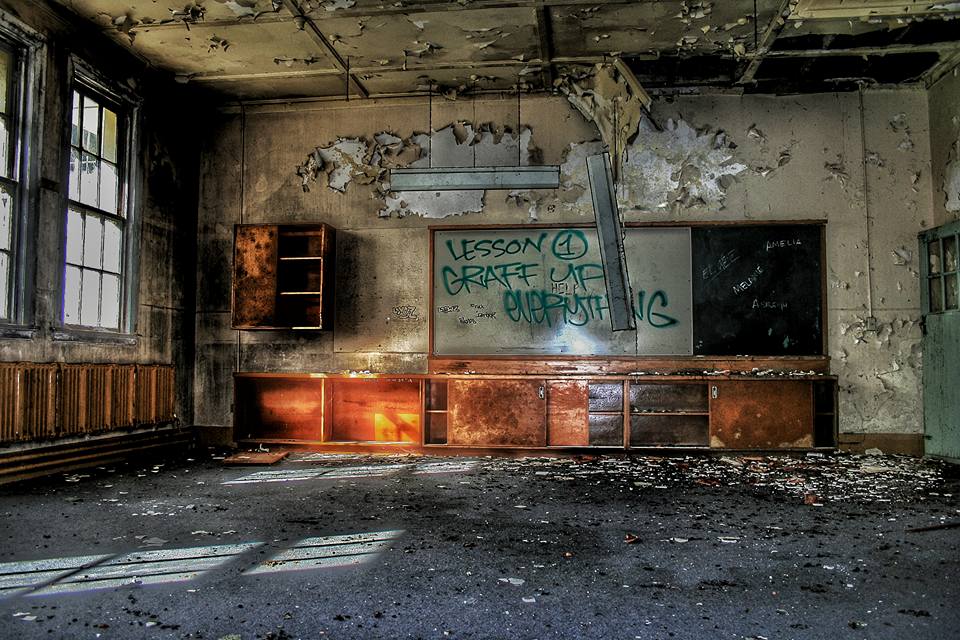 Abandoned Places- Photography 0003.jpg