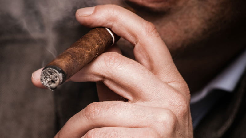 smoking-cigar-800x1500.jpg