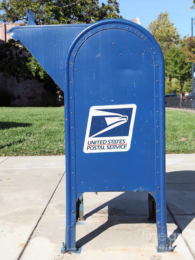 us-mail-box--5d18813-wingsdomain-art-and-photography.jpg