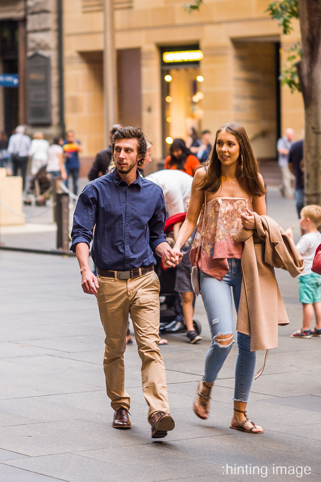 M1000112LRST - Couple on Martin Place.jpg