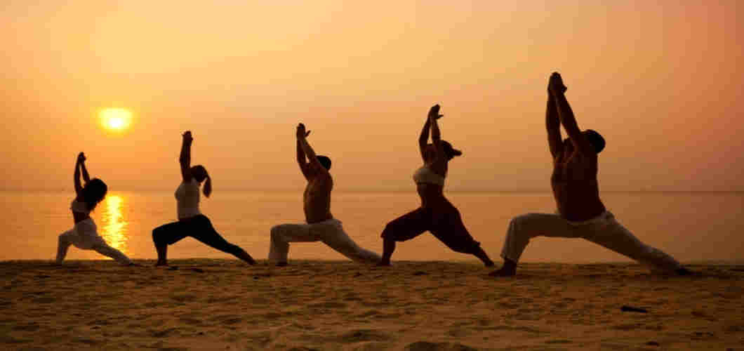 best-travel-towel-hands-god-beach-best-workout-towel.jpg