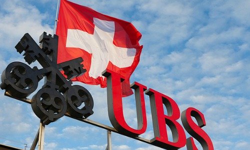 UBS blockchain swiss flag.jpg