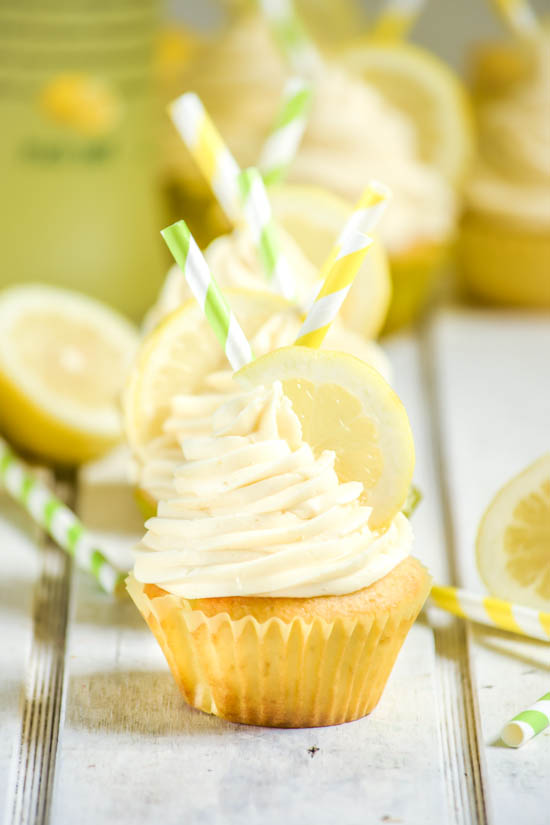 Pisco Sour Cupcakes with Lemon Pisco Frosting (8).jpg