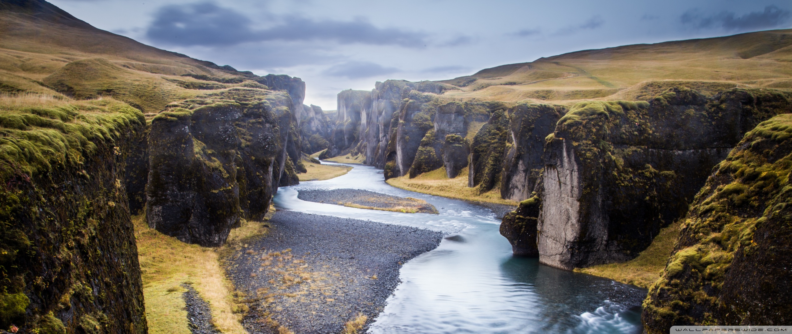 iceland_fjadrargljufur_canyon-wallpaper-2560x1080.jpg