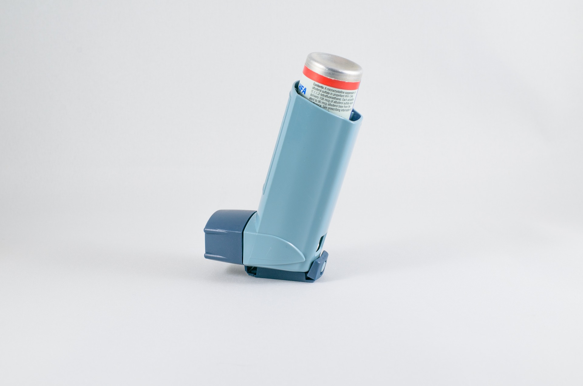 inhaler-2520471_1920.jpg