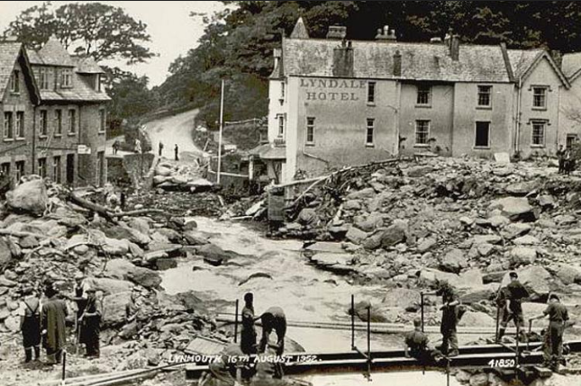 Screenshot-2018-1-20 lynmouth floods 1952 - Google Search.png