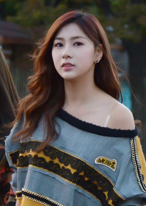 Oh_Hayoung_at_the_Seoul_Fashion_Week,_22_October_2013.JPG