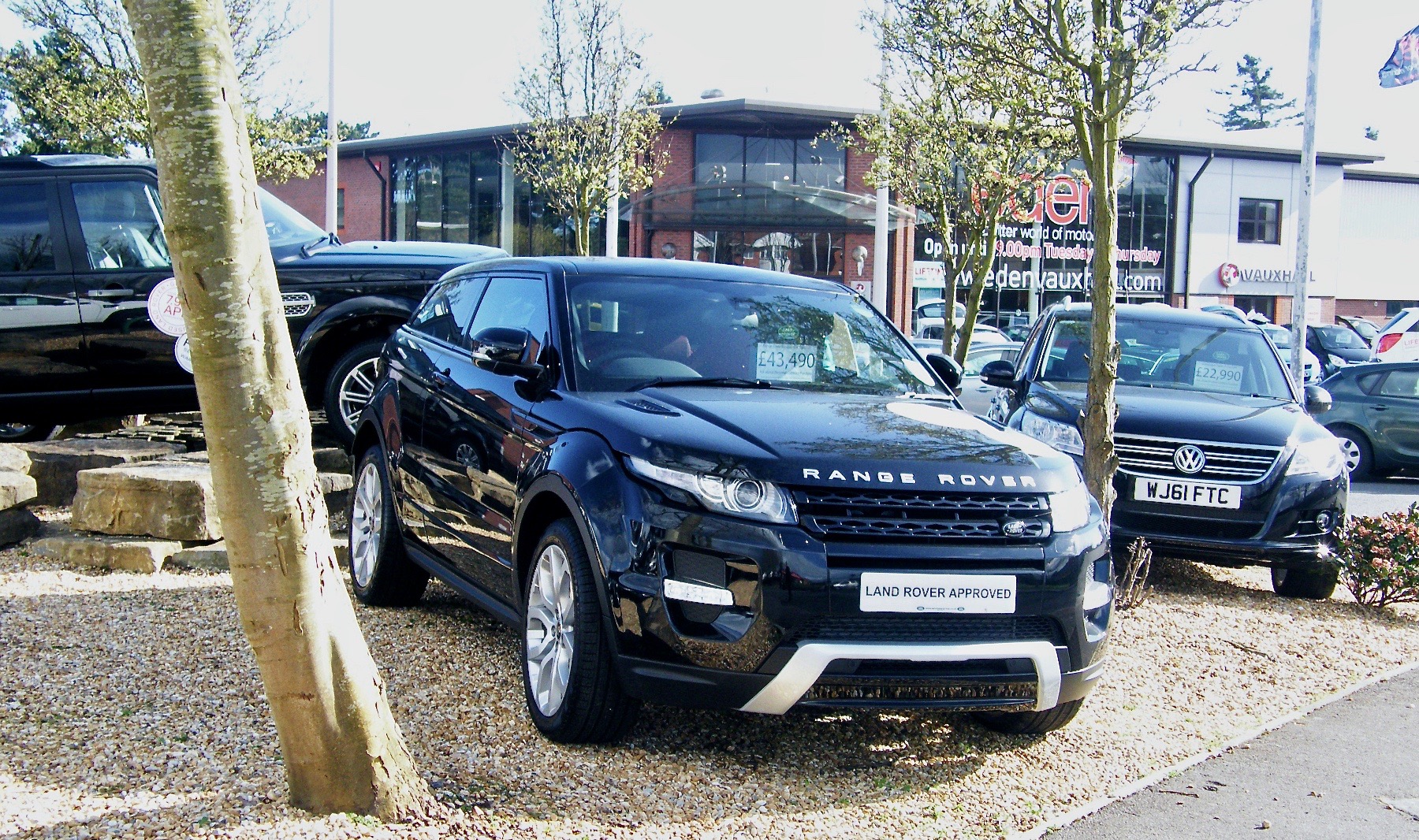 (2013-04-27 04-41-15)Range Rover Evoque Canon (1800x1200).jpg