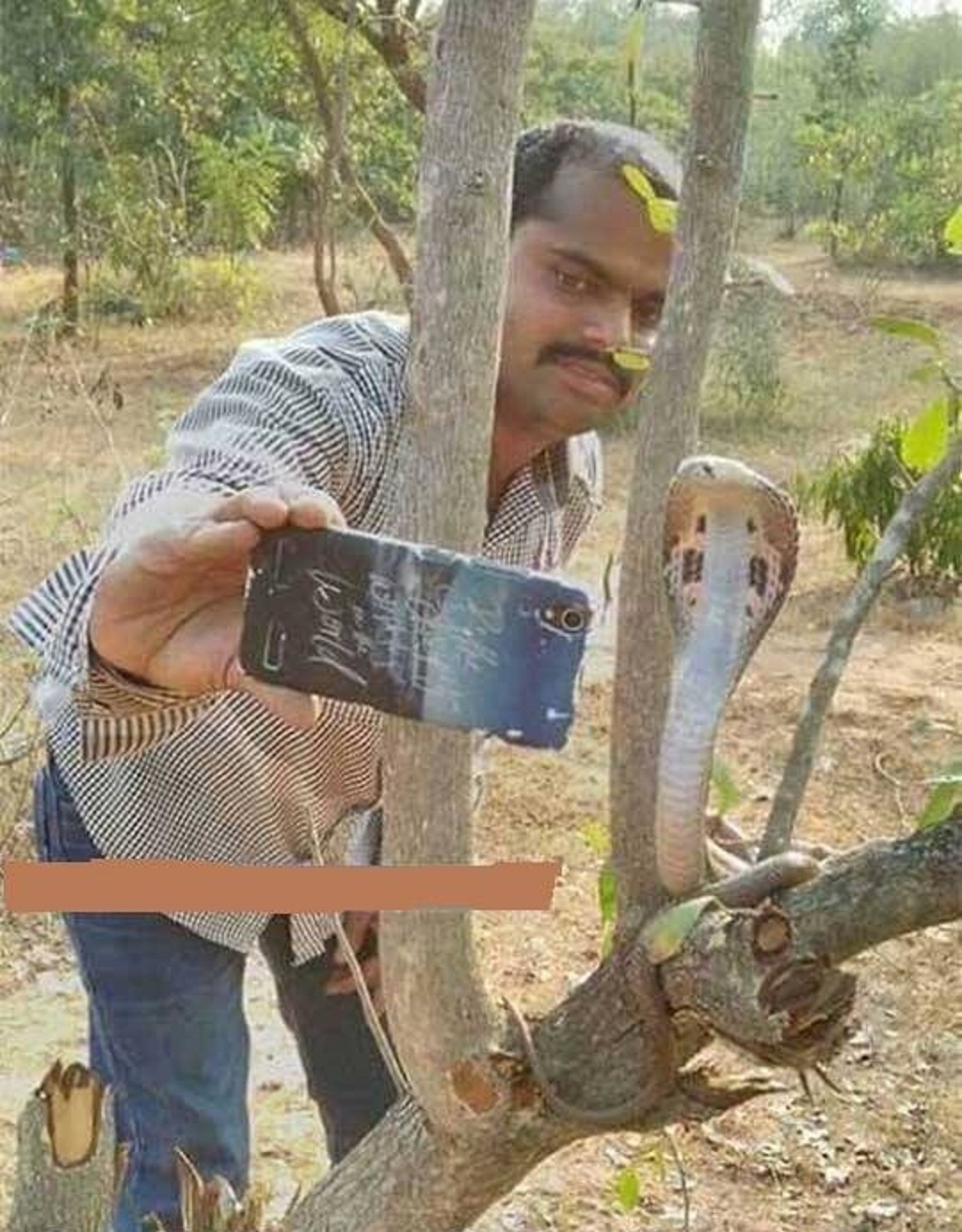 selfi-with-a-snake.jpg