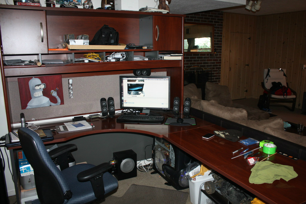 nice-gaming-computer-desk-setup-show-us-your-gaming-setup-2012-edition-neogaf.jpg