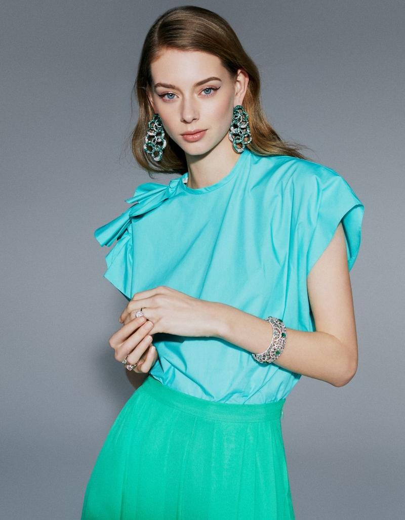 Lauren de Graaf by Primol Xue for Elle China April 2018 Editorial 6.jpg