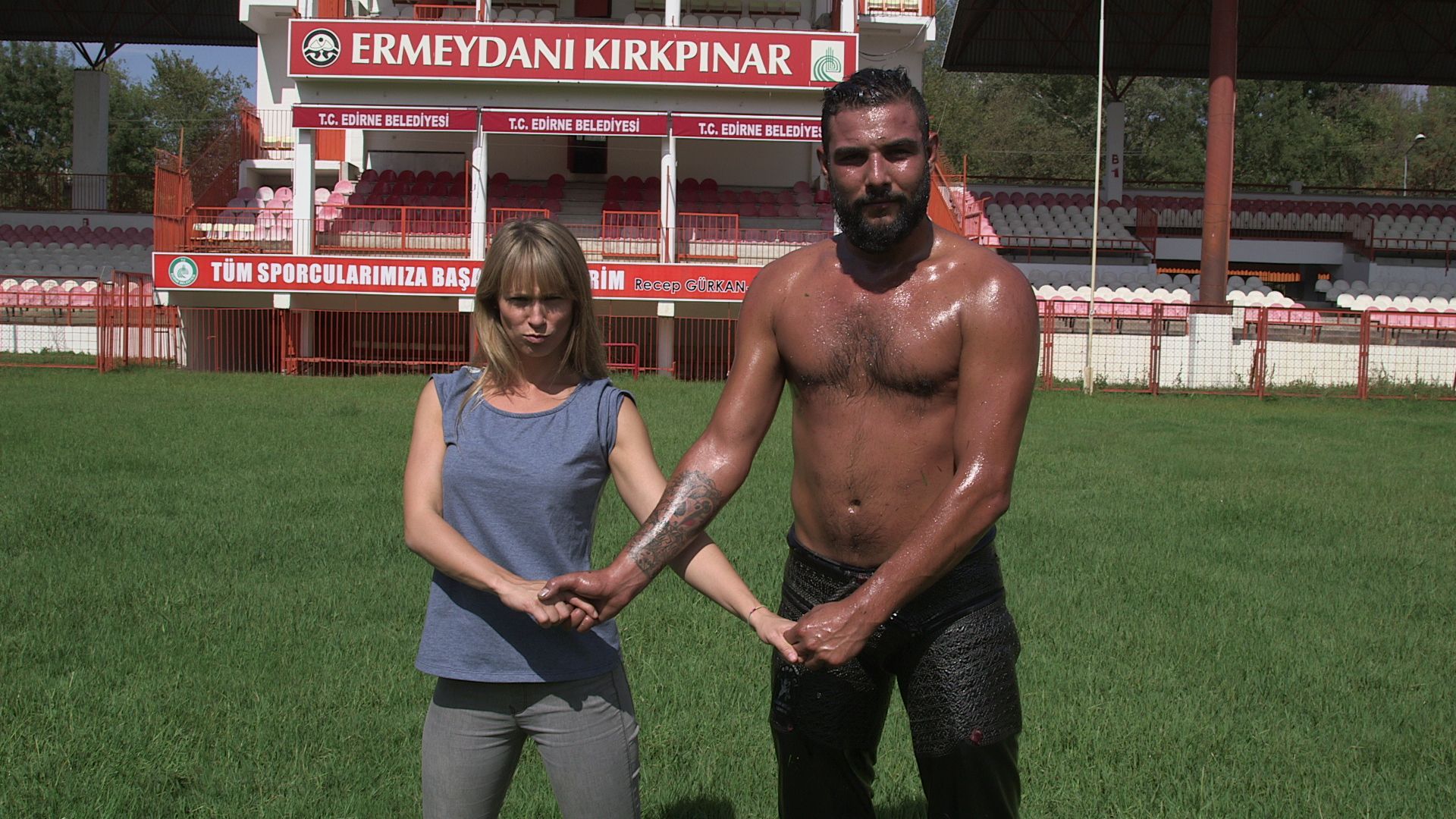 Elena_Horn_Oil_Wrestling_Edirne.JPG