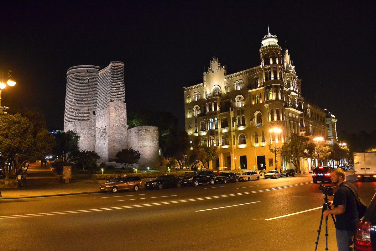 trend_night_baku_city_060615_001.jpg