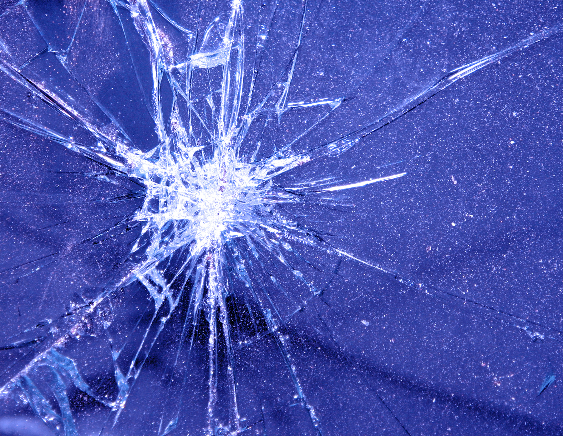 Лед разбивается. Треснутое стекло. Разбитая стекло. Разбитое стекло текстура. Текстура трещин стекла.