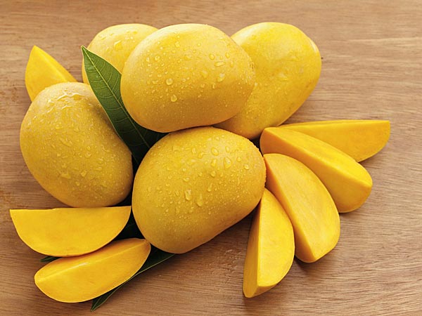 23-1398254475-fruits-diabetics-should-avoid-mango-138657061600.jpg