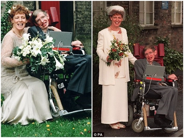Did Stephen Hawking die 33 years ago? 