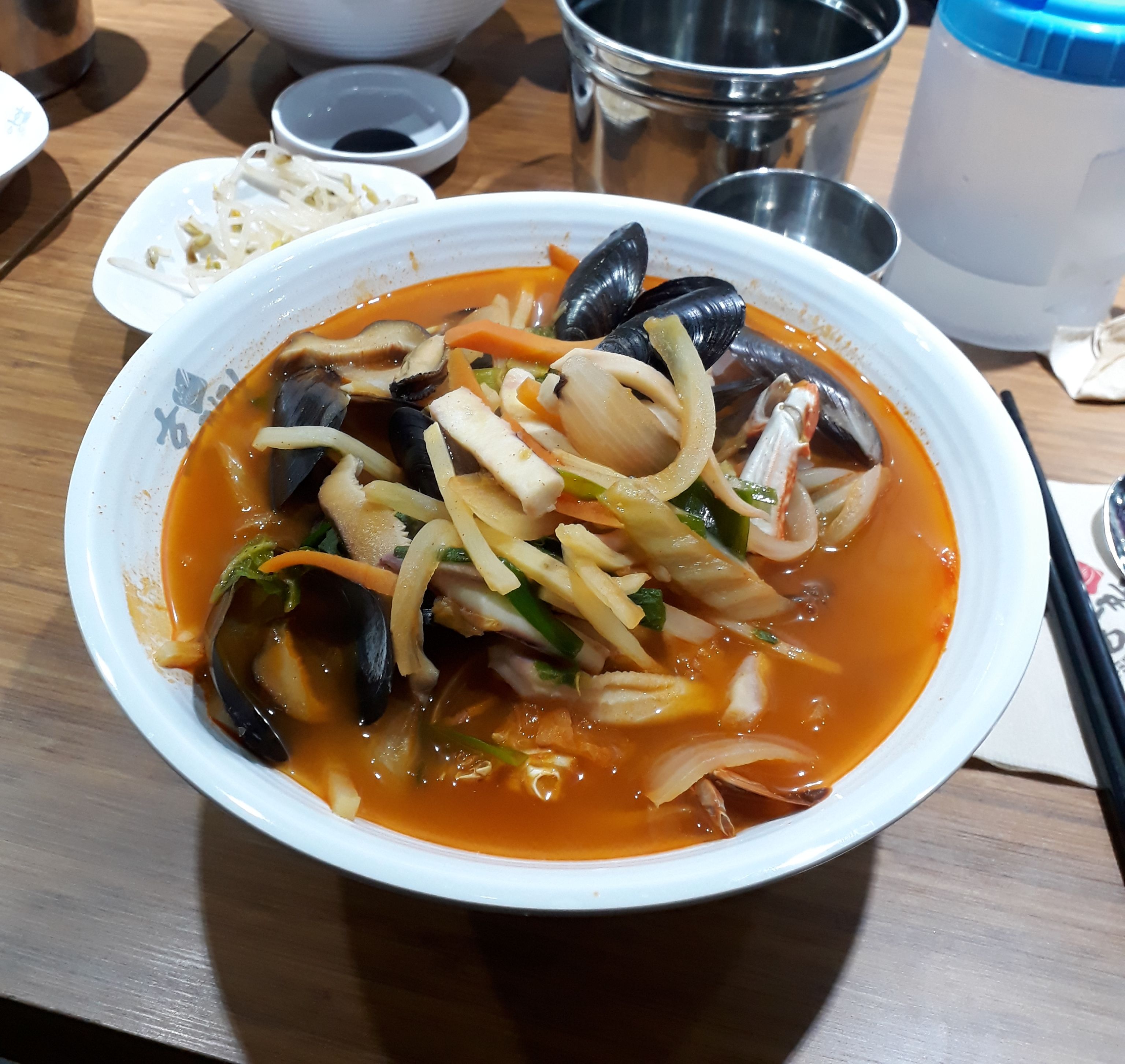Spicy Korean Seafood Soup Jjampong Or Champong ì§¬ë½• Mixed Up Noodles Meat Seafood And Vegetables Soup With Spicy Taste Steemit