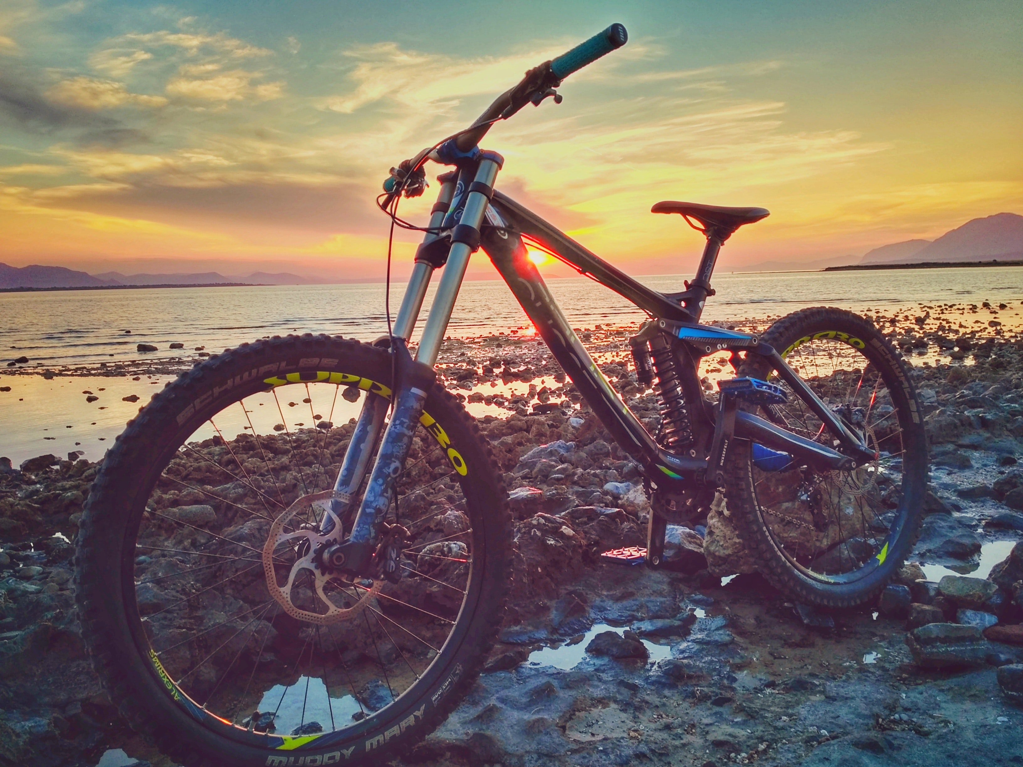 adventure-beach-bicycle-462036.jpg