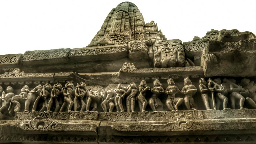 Khajuraho-Temple-1.jpg