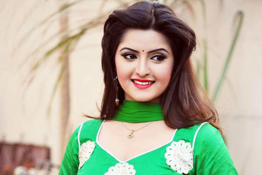 Bangladesh Model Pori Moni HD Pictures (0).jpg