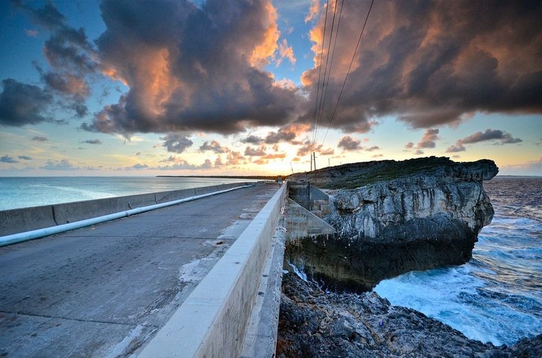 glass-window-bridge-eleuthera-5.jpg