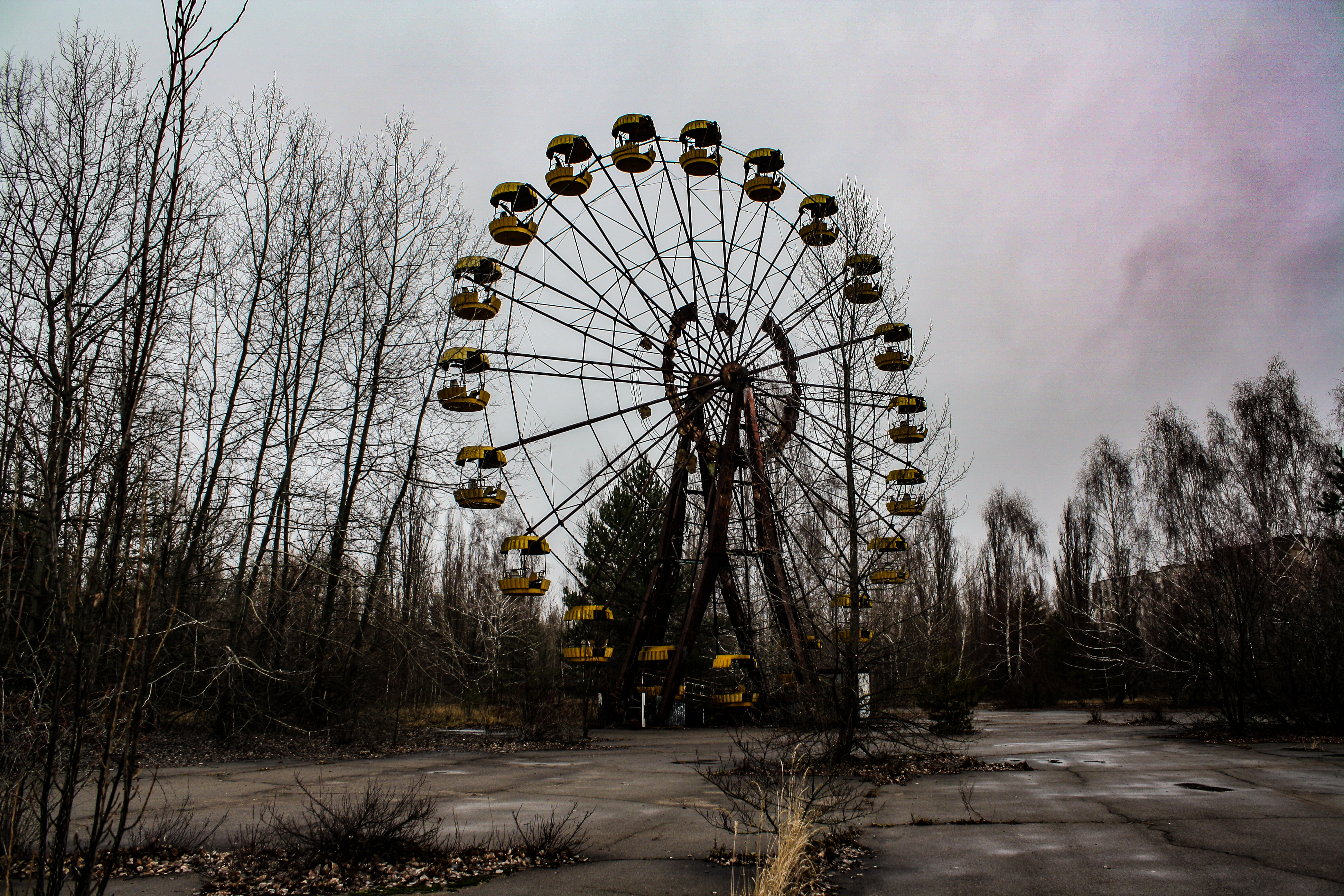 Pripyat chernobyl. Припять Чернобыль ЧАЭС зона отчуждения. Зона отчуждения город Припять. Чернобыль 1193. Припять 1886.