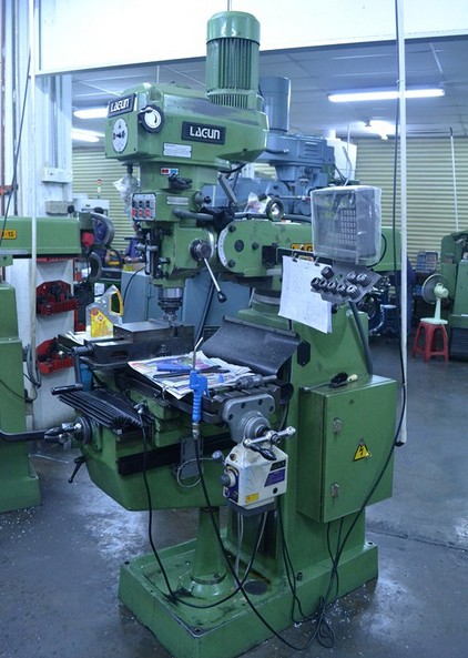 Milling machine.jpg