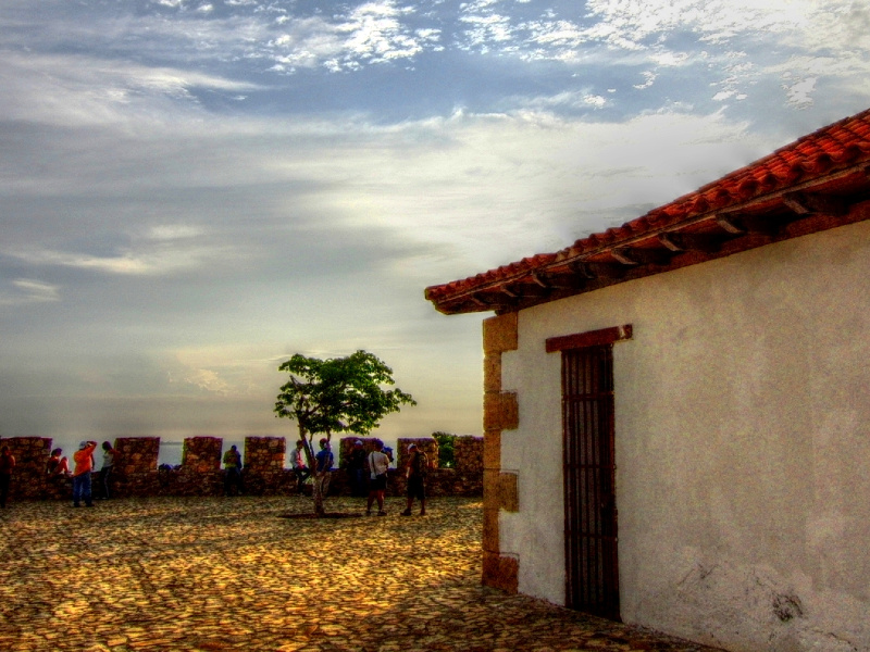 CASTILLO LA MAGDALENA LECHERIA.jpg