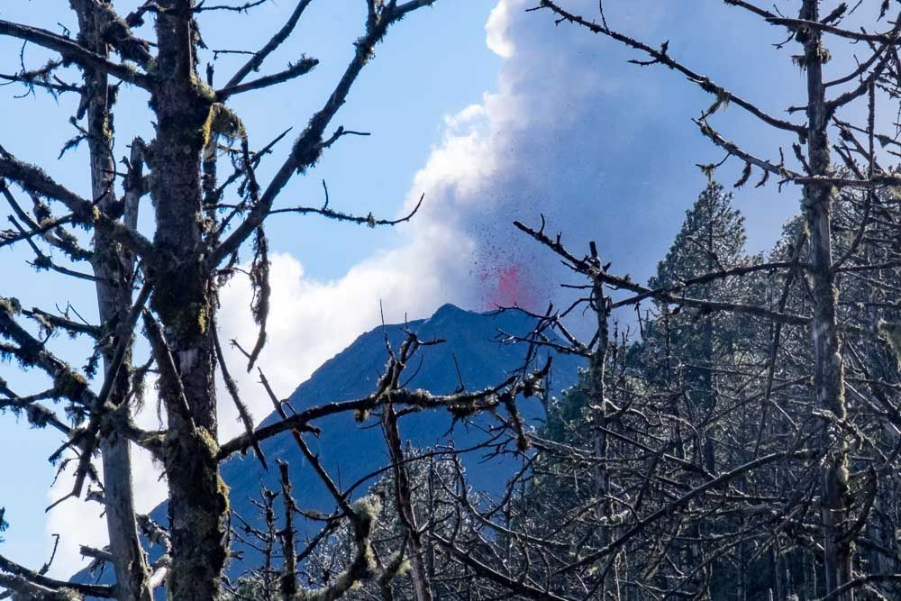 Climbing-Acatenango-Volcano-First-View-of-Fuego-Lava.jpg