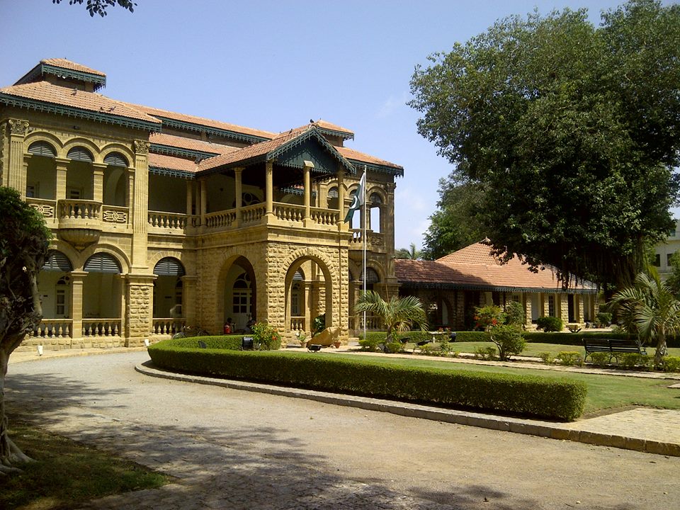 SD-35_Flag_Staff_House_(Quaid-e-Azam_House_Museum)_Fatima_Jinnah_Road_Karachi_1.jpg