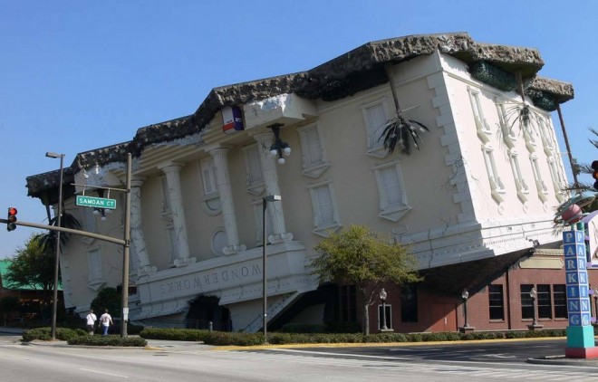 funny-house-wonderworks-florida.preview.jpg