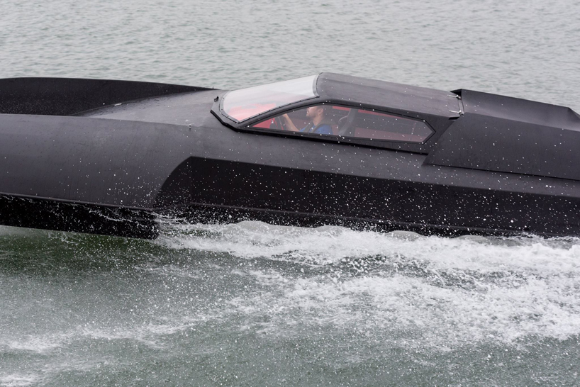 alpha-centauri-luxury-hydroplane-designboom-04.jpg