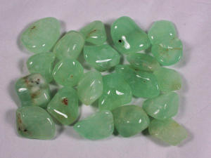 crystals_tumbled_prehnite_300x225.jpg