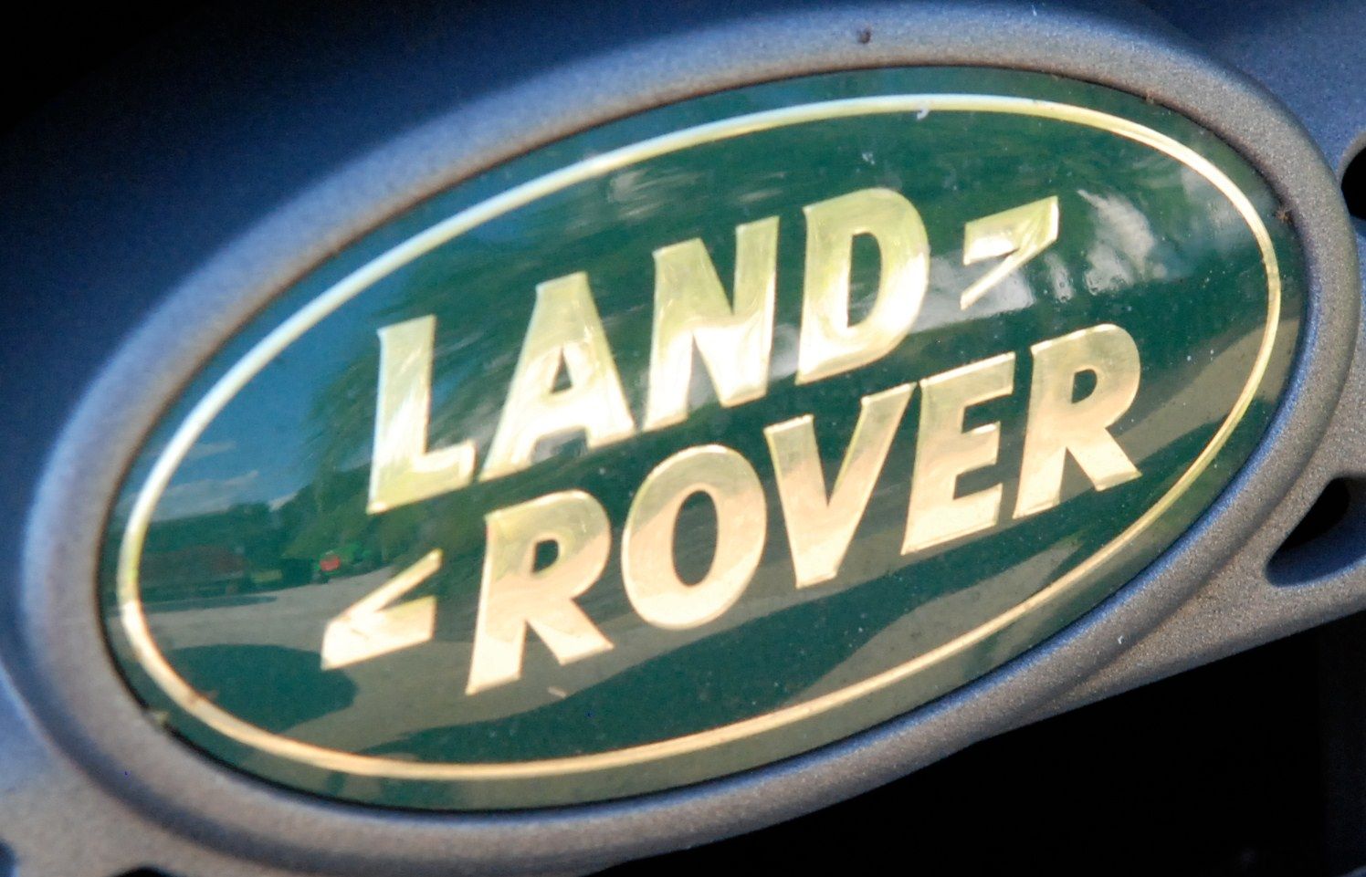 Land_Rover_logo.jpg