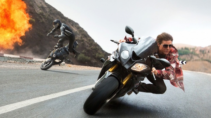 mission-impossible-rogue-nation-motorcycle-explosion_1920.0-e1433808025568.jpg