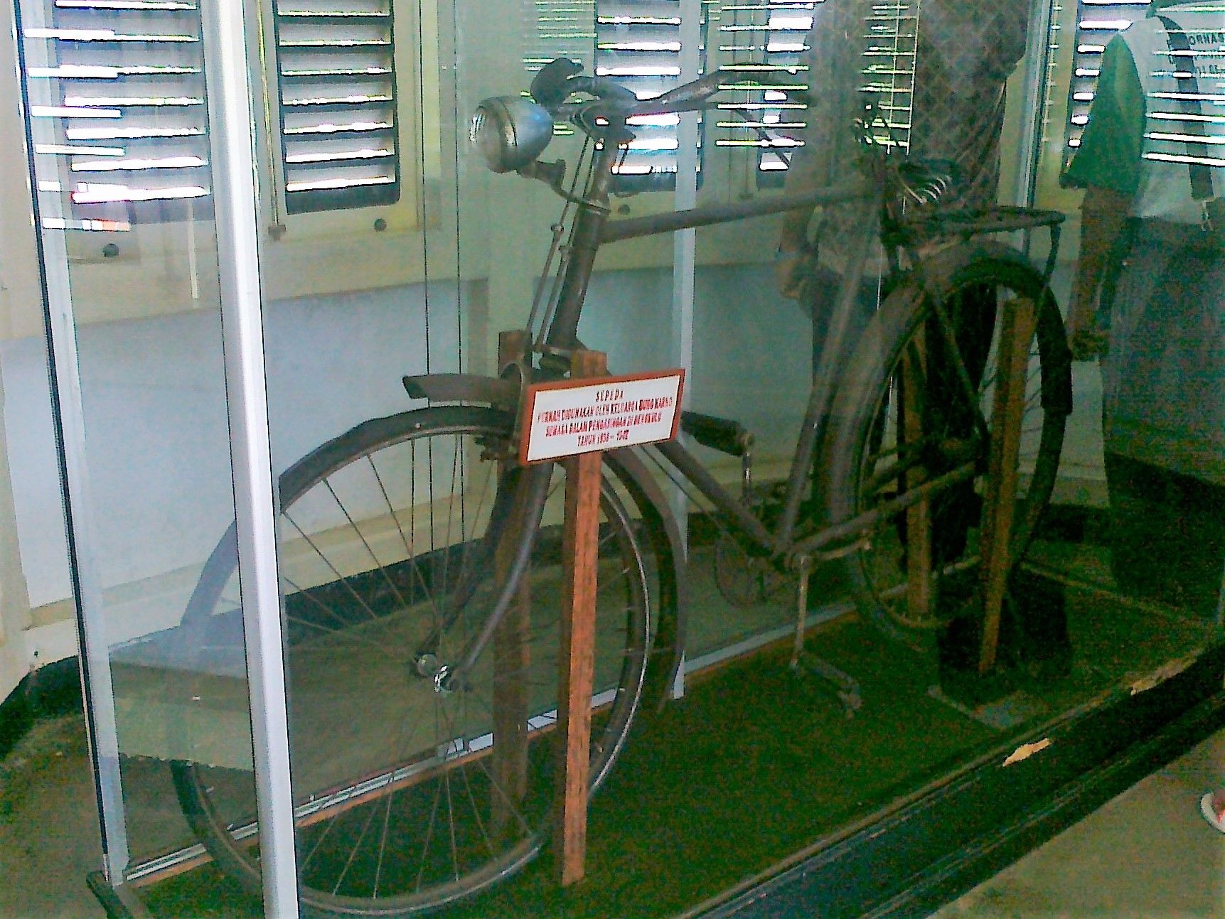 Sepeda ontel bung karno.jpg