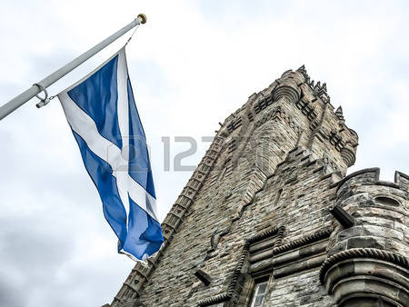 43513528-monumento-nacional-de-wallace-en-stirling-escocia-reino-unido.jpg