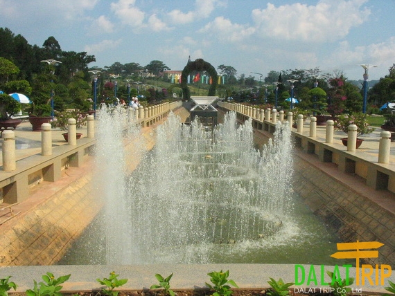 Dalat-Flower-Park-3.jpg