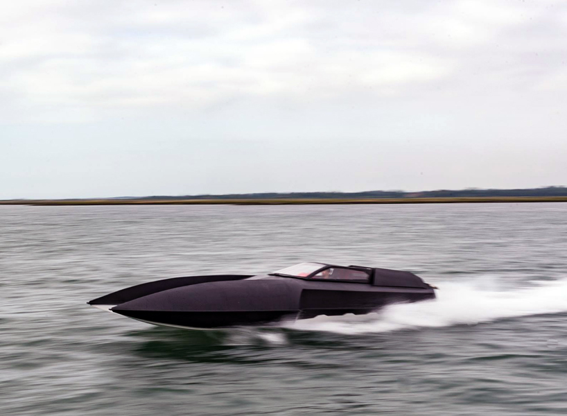 alpha-centauri-luxury-hydroplane-designboom-02.jpg