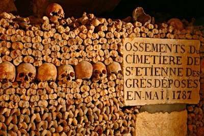 paris-catacombs-20061210.jpg