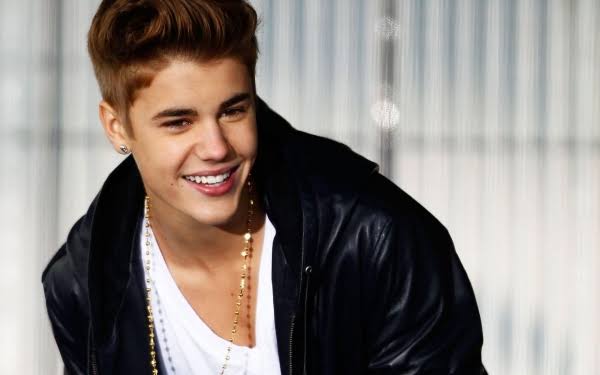 justin-bieber-2013-3226-hdwallfan-jpg.jpg