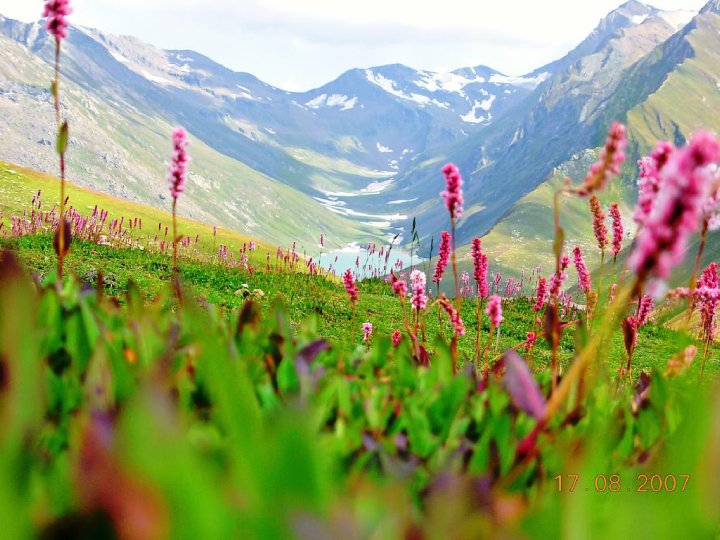 Neelum Vally.jpg