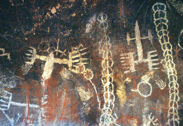 Pictographs_at_the_Burro_Flats_Painted_Cave.png