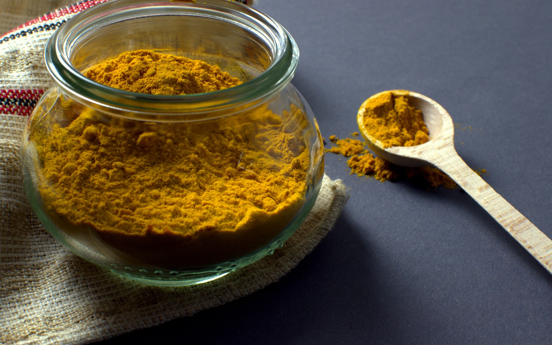 turmeric powder.jpg