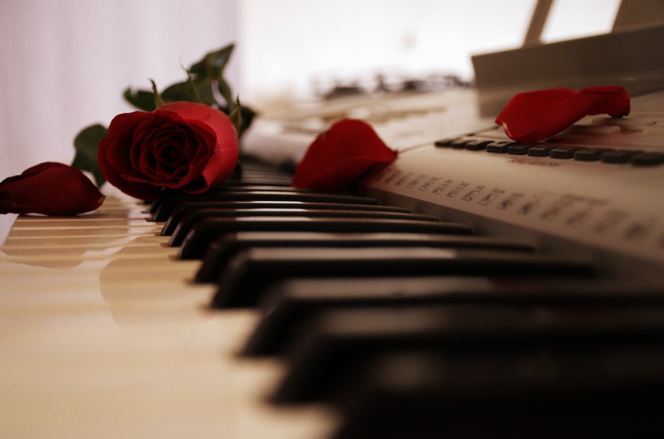 piano-and roses.jpg