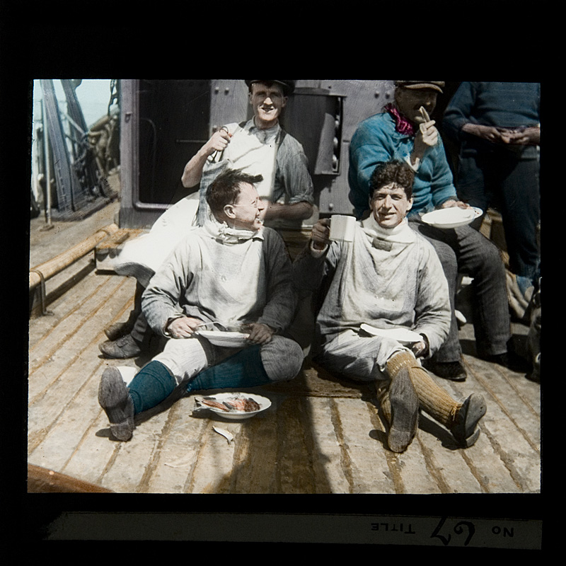 Daily Life of Sailors On-board in the 1900s (11).jpg