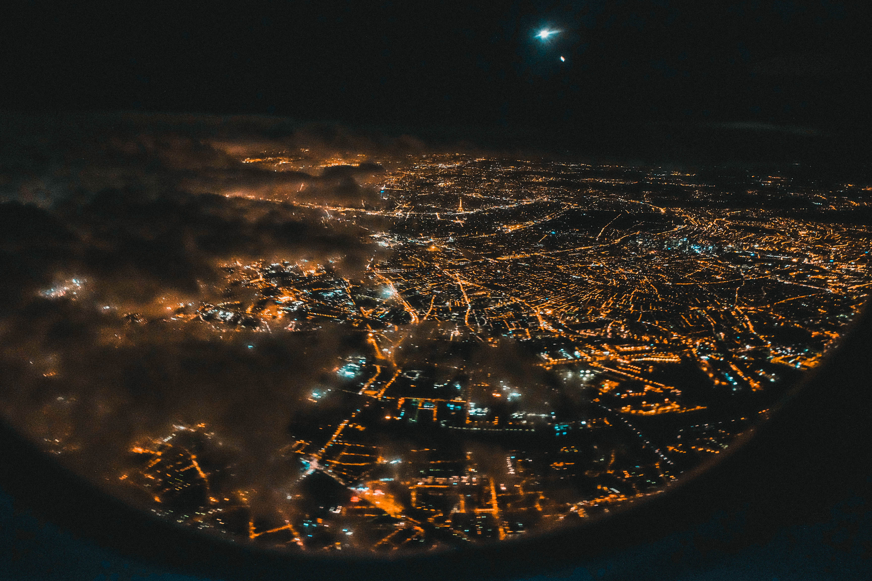 Фон для фотошопа ночной город с самолета. Paris City from Sky. Night City plane view. City Lights from plane.