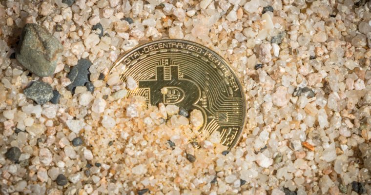 Bitcoin-sand-760x400.jpg